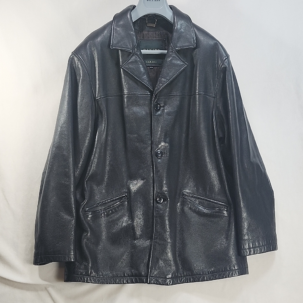 Danier Black Trench Coat with Classic Design